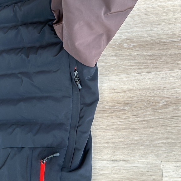 Bogner
Men's Ivo Jacket - Picture 9 of 15